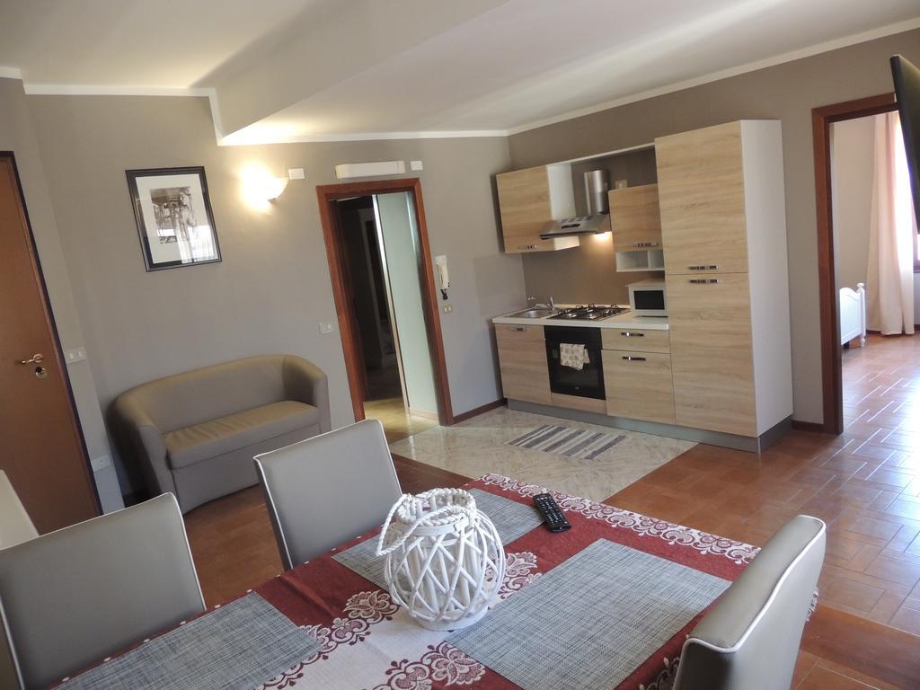 Anfite Apartments Aleardi Peschiera del Garda Ngoại thất bức ảnh