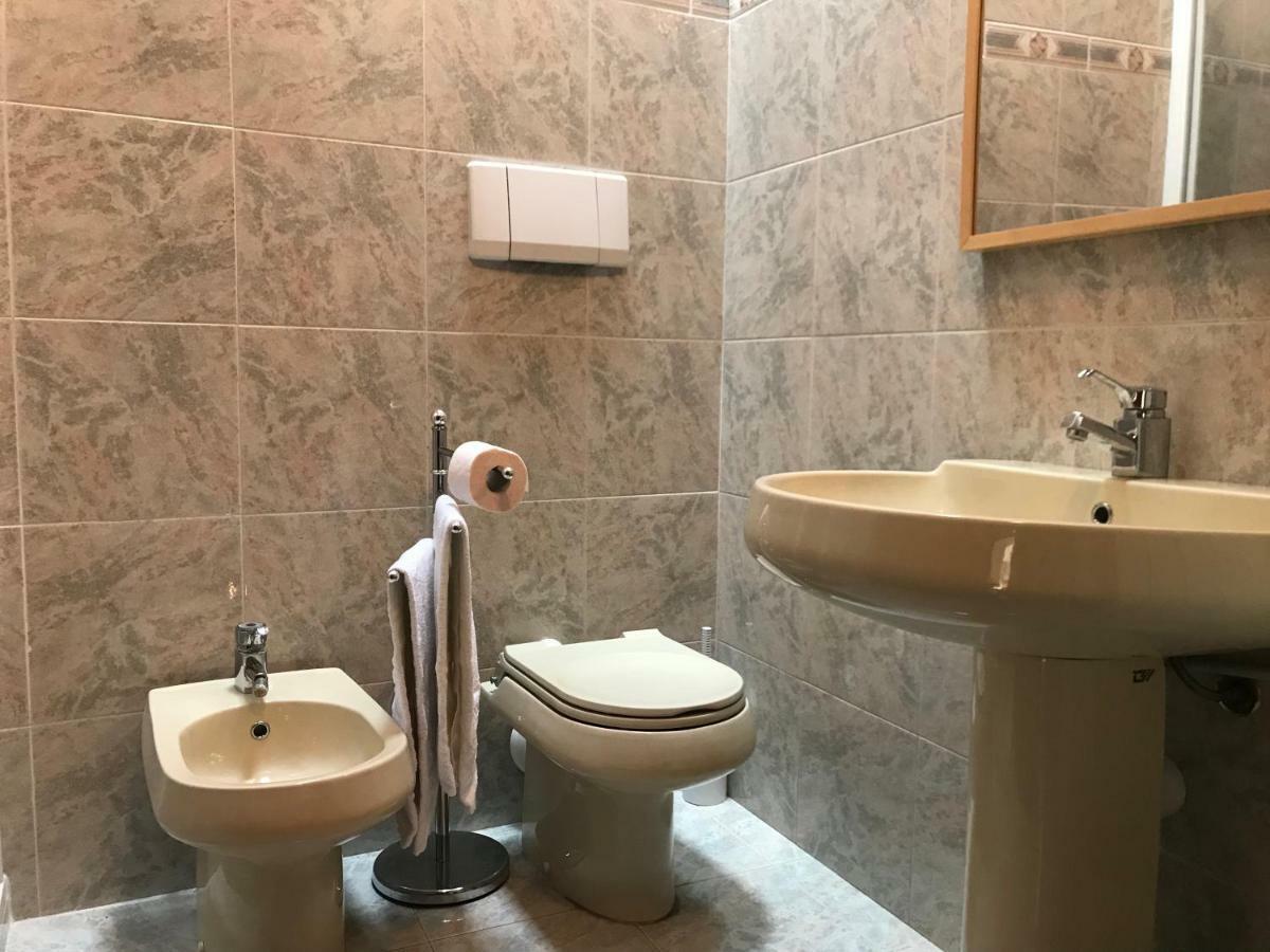 Anfite Apartments Aleardi Peschiera del Garda Ngoại thất bức ảnh